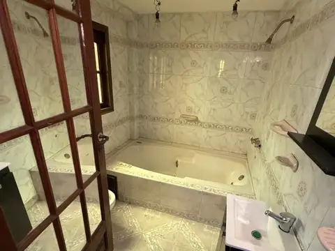 Local en Alquiler Via Púb.