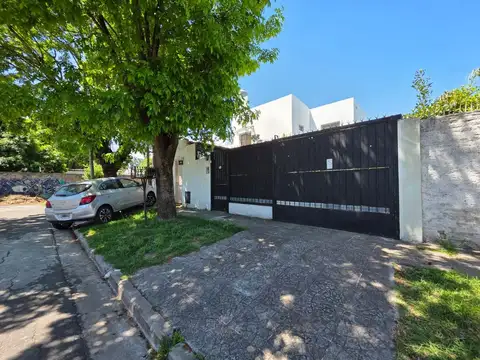 VENTA Hermosa Casa  5 amb B° Residencial Muñiz