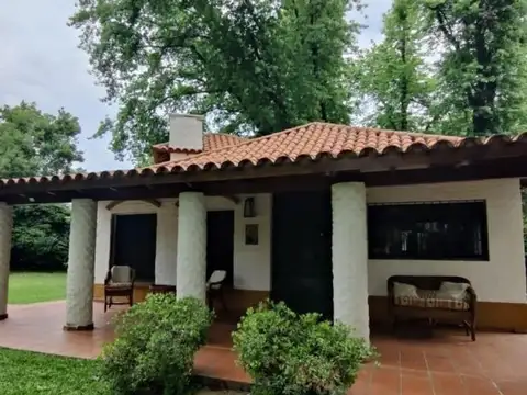 Casa En Venta En  Mapuche 4 Ambientes