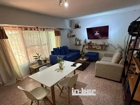 Casa 2 ambientes con 1 baño