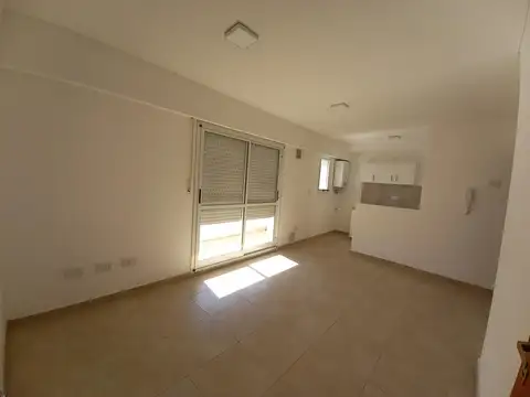 Departamento en Alquiler en Centro, $ 670.000