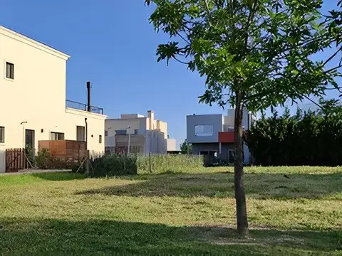 Venta Lote Interno barrio Araucarias Puertos del Lago Escobar