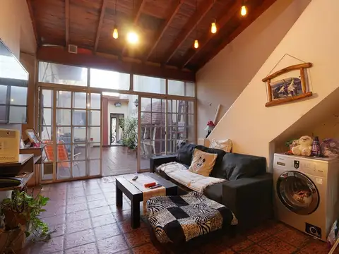 VENTA CASA 5 AMB PATIO + TERRAZA -PARQUE PATRICIOS