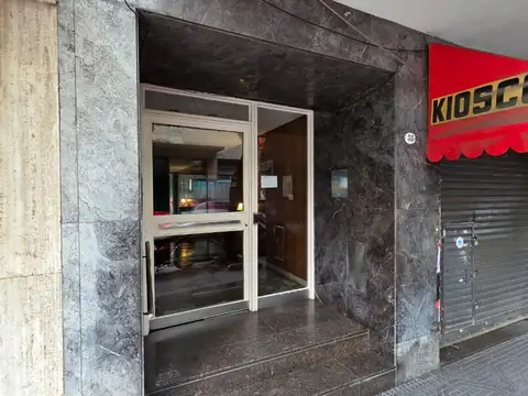 Victor Martínez 100