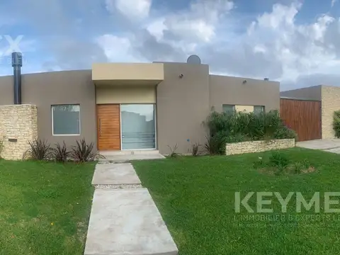 Barrio cerrado El Canton