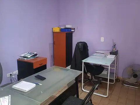 Local con oficinas en P.Alta, frente a ARCA, pleno centro