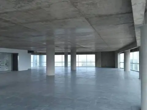 Oficina en Alquiler al Norte