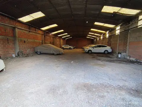 Galpon en Venta en Quilmes Oeste, USD 450.000