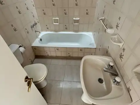Departamento 4 ambientes con 2 baños