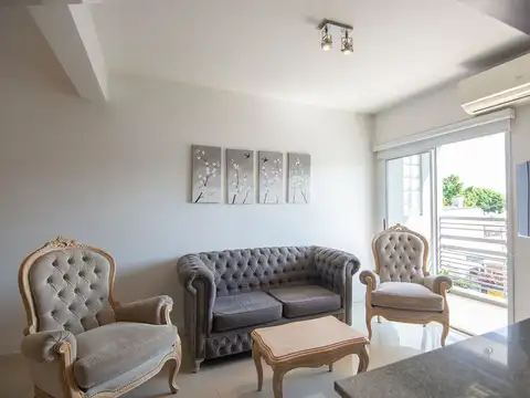 Estanislao del Campo 800