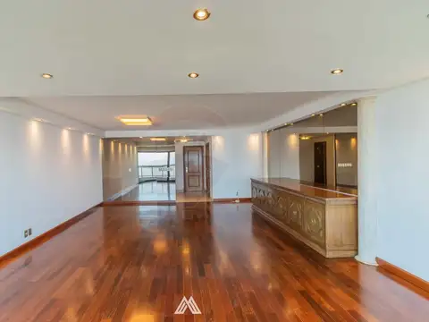 Departamento en Alquiler de 4 dormitorios