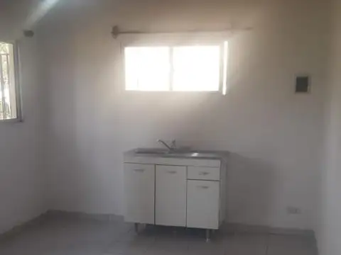 Casa en Venta en Barrio Parque Leloir, USD 100.000