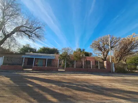 Casa quinta, 3 habitaciones, 7 hectáreas, Aptas Cultivo