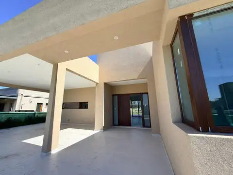 Casa en Venta en Canning, USD 320.000