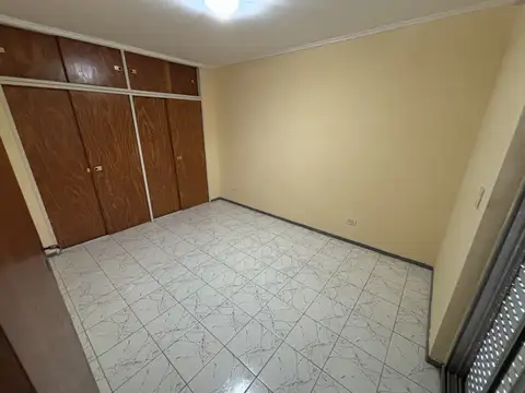 Departamento en alquiler c/ cochera en José C. Paz