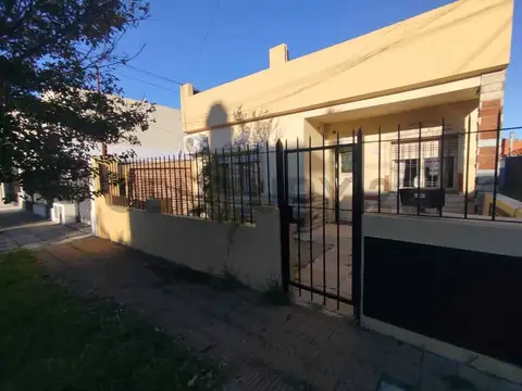 VENTA PH 3 AMBIENTES ESTILO CASA - HAEDO - COCHERA -  APTO CREDITO