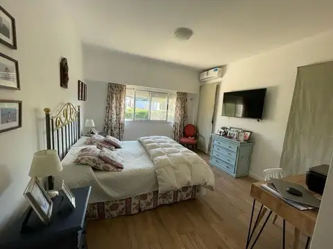 Casa en Alquiler Temporal con 3 cocheras