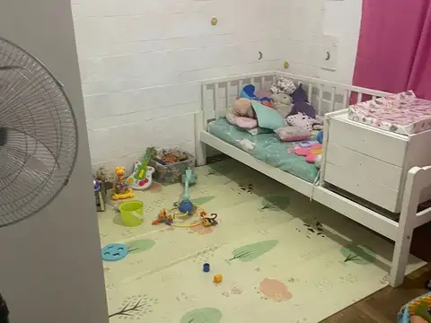 Depto Tipo Casa 4 ambientes con 2 baños