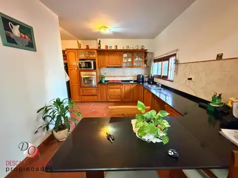 Casa 4 ambientes con 3 baños