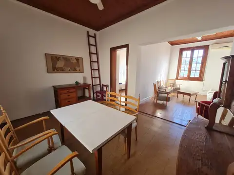 El Salvador 5600, Piso 2