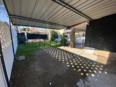 Casa / Chalé a reciclar en Venta 4 ambientes, French 31, Troncos del talar, Tigre, Zona Norte.