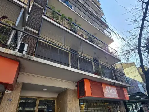 Departamento 2 ambientes lateral 38m2 muy luminoso