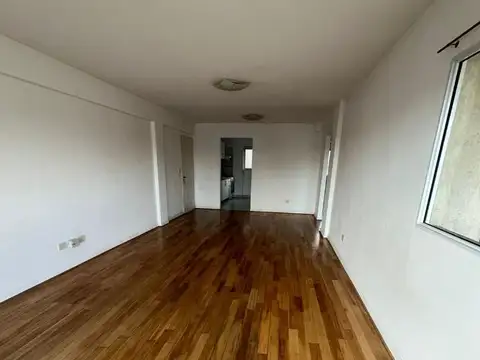 Dpto 3 Amb sobre Av. Cazón Balcón Terraza Doble y Cochera