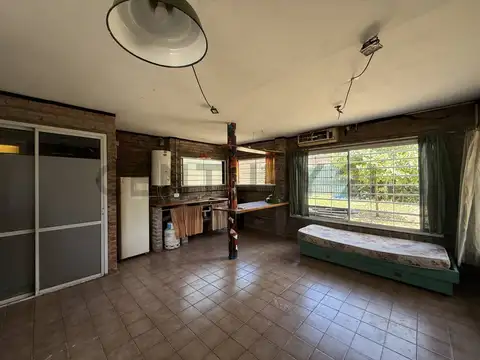 133 E/ 33 Y 34 , Piso 0