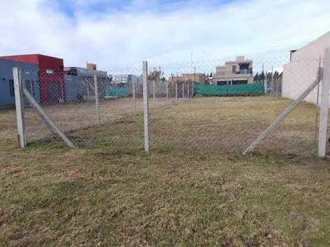 Terreno en venta - 319Mts2 - Joaquín Gorina, La Plata