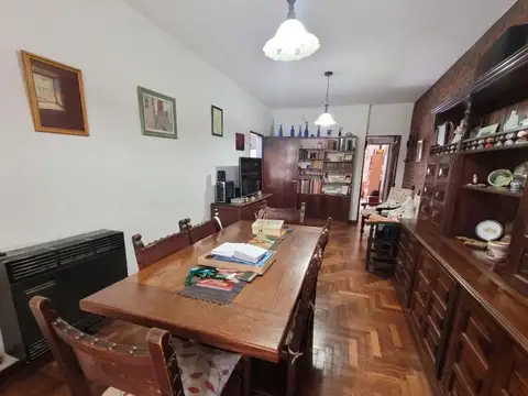 SOTO Y CALVO 3421. Entre Artigas y Belgrano