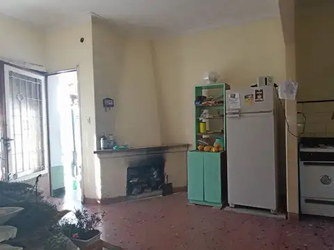 Casa 3 ambientes con 2 baños