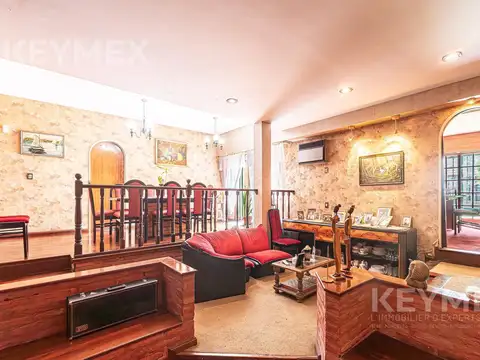 Casa 5 ambientes con 3 baños