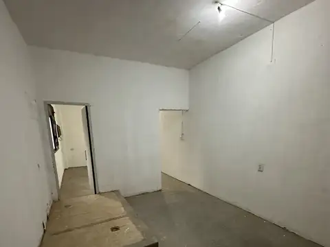 Galpon en Alquiler 47  mts Fondo