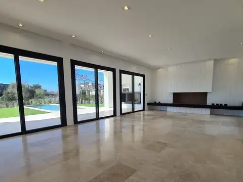 Casa en Venta de 5 dormitorios