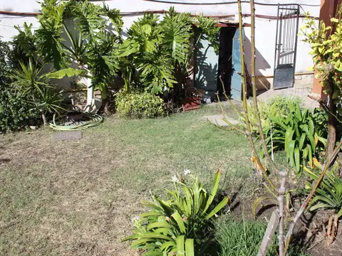 Casa 7 ambientes con 4 baños