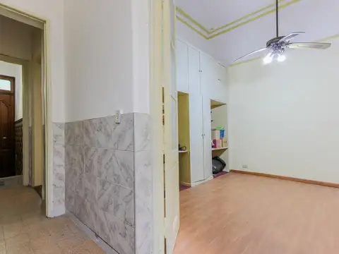 Depto Tipo Casa en Venta 80 años