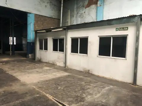 Galpon en Venta 62  mts Fondo