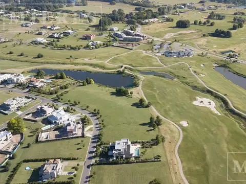 Lote de 1430m² en venta en El Cabriolet, Pilará