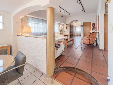 Casa en Venta en Valentin Alsina, USD 157.000