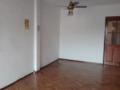 Jose Ingenieros 136 , Piso 2