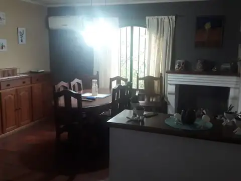 Depto Tipo Casa en Venta con 1 cocheras