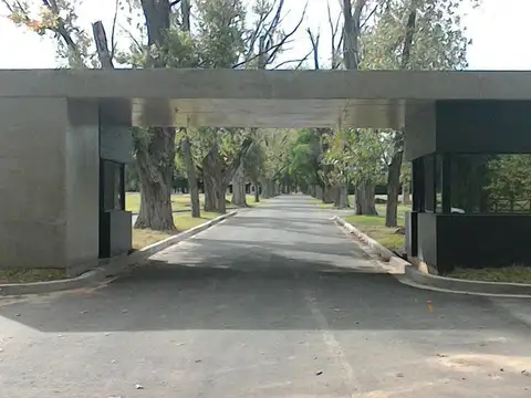 MMC. Lote con financiación en venta en Barrio Matisse