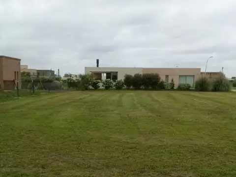 Terreno en Venta en Funes, USD 240.000