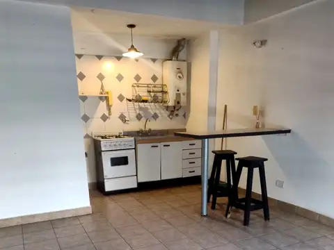 Av Rómulo Naon 2400, Piso 1