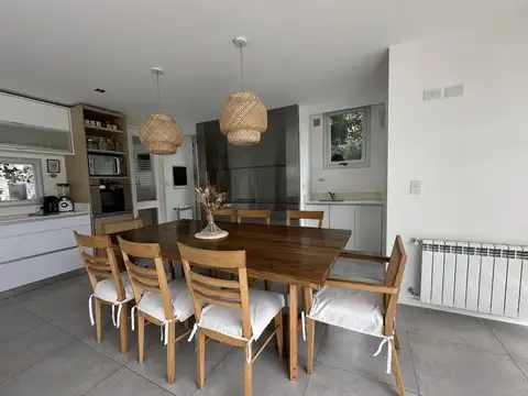 Casa en Alquiler Temporal en Plaza Mitre, USD 600