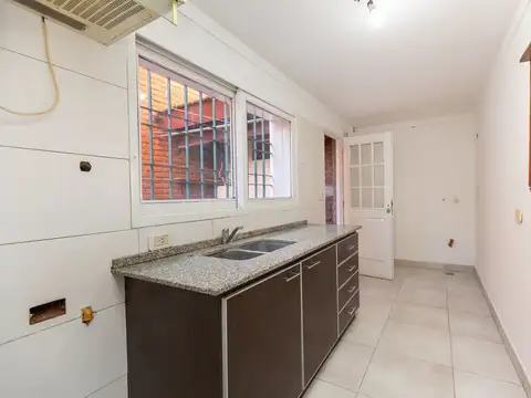 Depto Tipo Casa en Venta con 1 cocheras