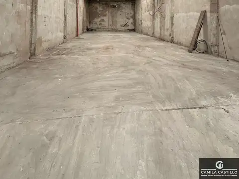 Galpón en alquiler de 1000m2 ubicado en Mataderos