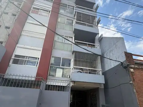 DEPARTAMENTO MONOAMBIENTE EN VENTA CASEROS