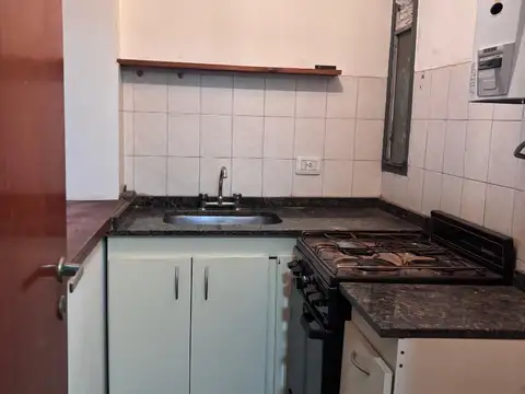 Bv Arturo ilia 200, Piso 7