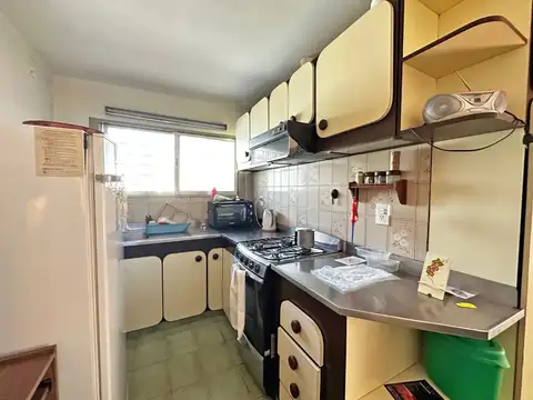 29- EMILIO ZOLA 5600